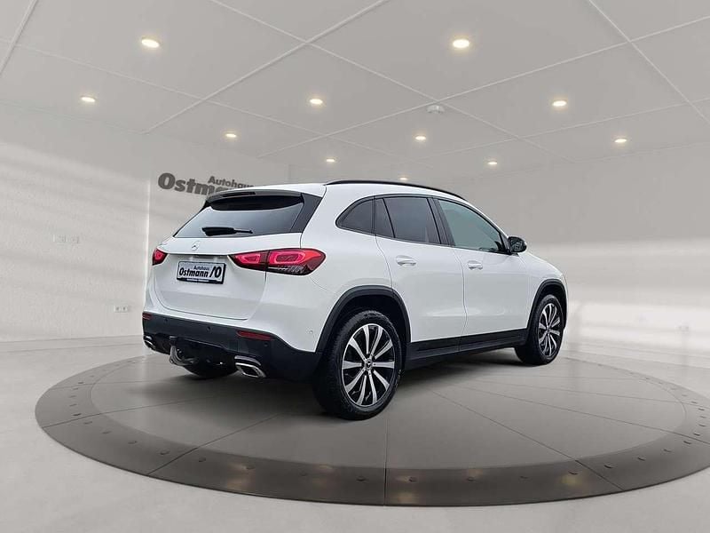 Gebraucht Mercedes GLA180 Progressive 136 PS (100 kW) 2022 Polarweiss  unilack SUV