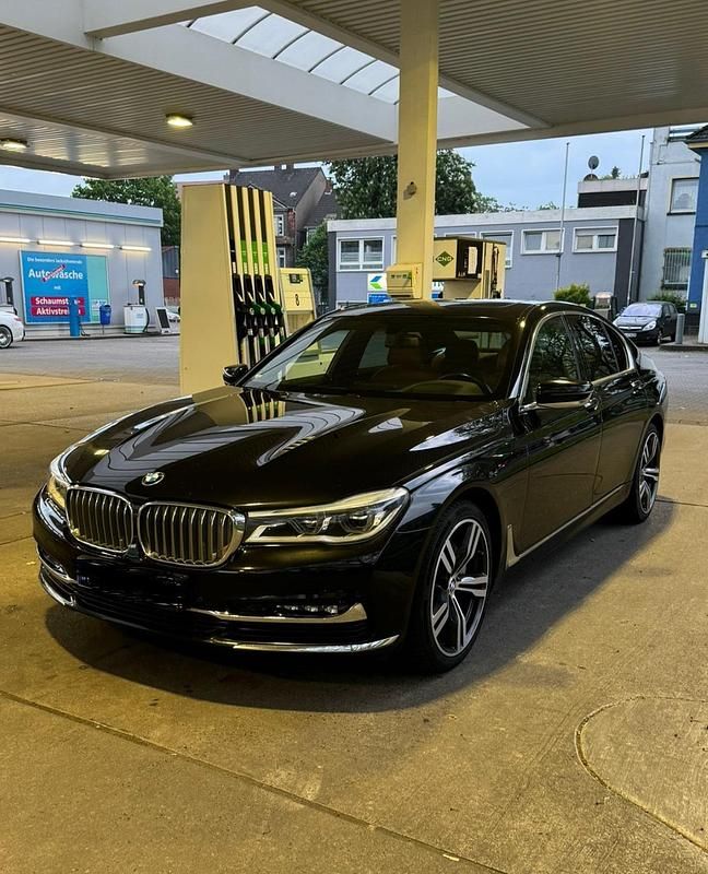 Schwarz Gebraucht 2016 BMW 730 Limousine | 26.950 € (Teuer) - Bild 1/4