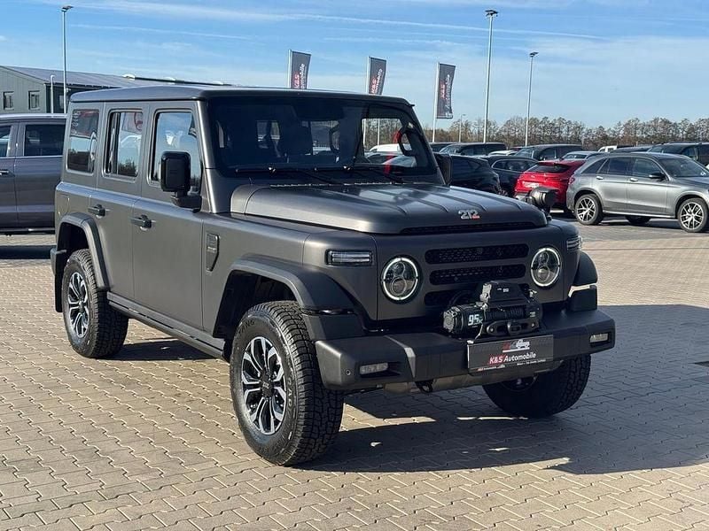 Neu BAW 212 166 PS (122 kW) 2026 Grau SUV