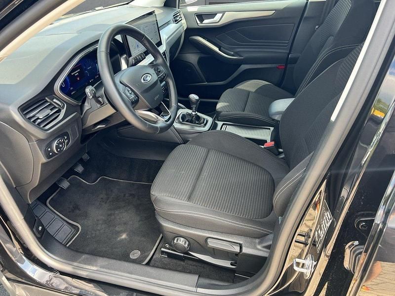 Gebraucht Ford Focus Titanium X 125 PS (91 kW) 2024 Agate black Kombi