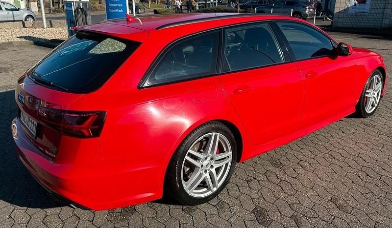 Gebraucht Audi A6 Ambiente 328 PS (241 kW) 2017 Rot Kombi