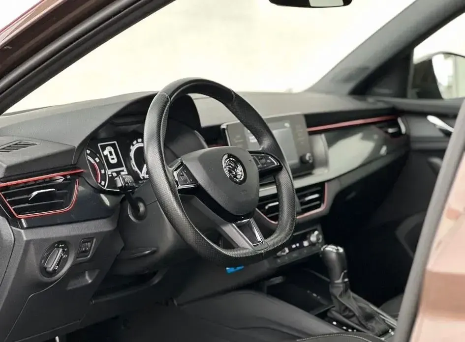 Gebraucht Skoda Scala Style 150 PS (110 kW) 2019 Braun Kleinwagen