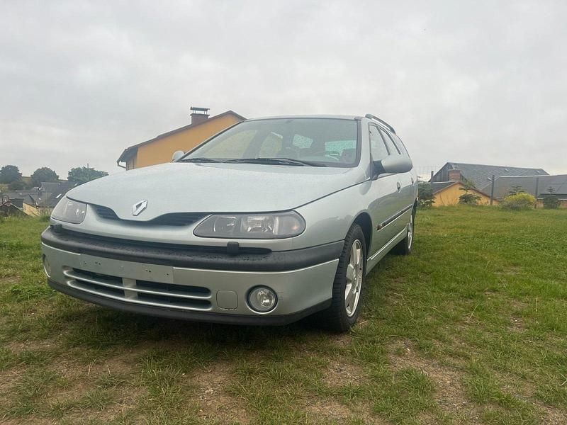 Silber Gebraucht 2000 Renault Laguna Kombi | 2.500 € - Bild 1/4