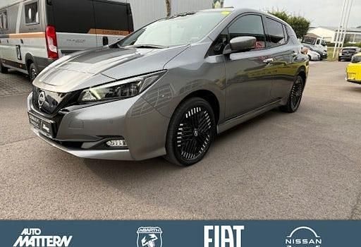 Gebraucht Nissan Leaf N-Connecta 110 kW (150 PS) 2023 Grau Kleinwagen
