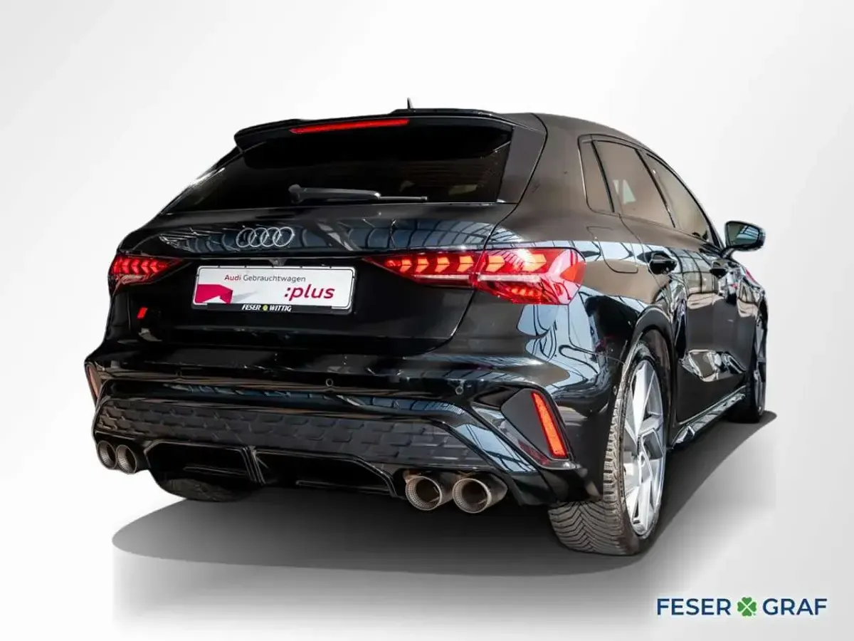 Gebraucht Audi S3 Ambiente 333 PS (244 kW) 2025 Mythosschwarz metallic Limousine