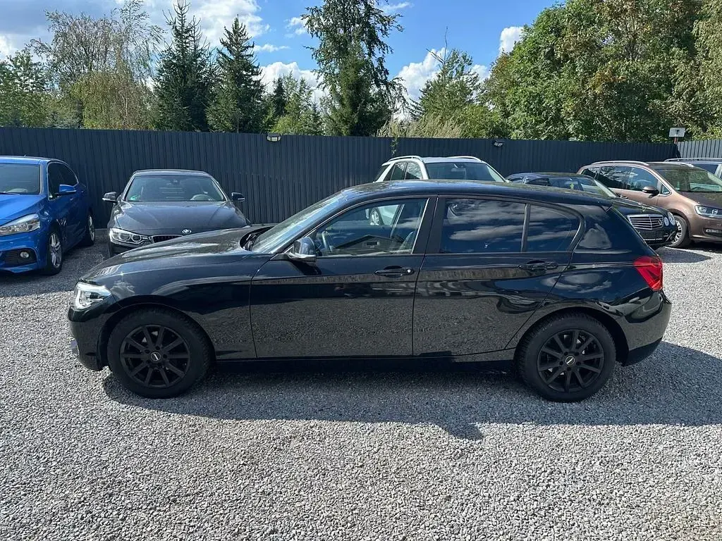 Gebraucht BMW 118 Advantage 136 PS (100 kW) 2019 Schwarz Limousine