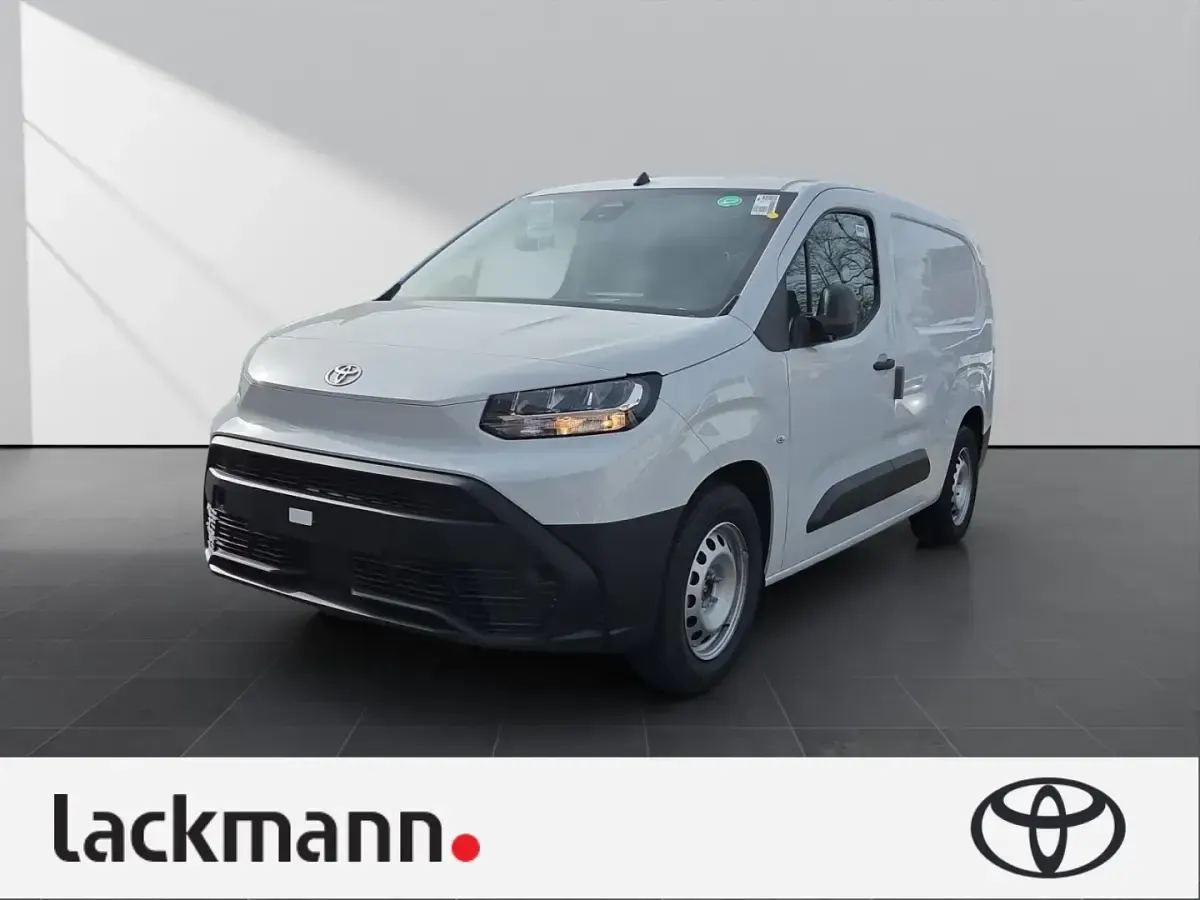 Gebraucht Toyota Proace City City 100 kW (137 PS) 2026 Van / Kleinbus