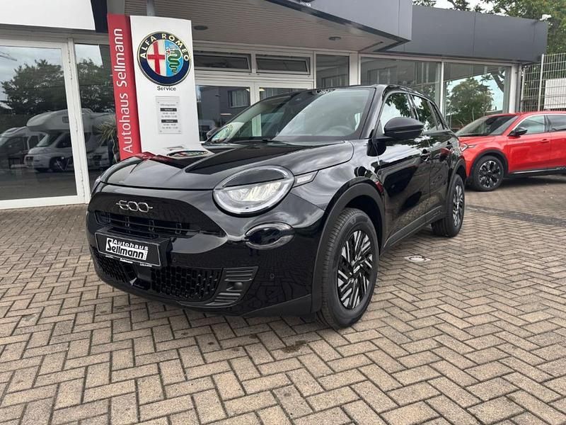 Gebraucht Fiat 600 101 PS (74 kW) 2025 Schwarz SUV