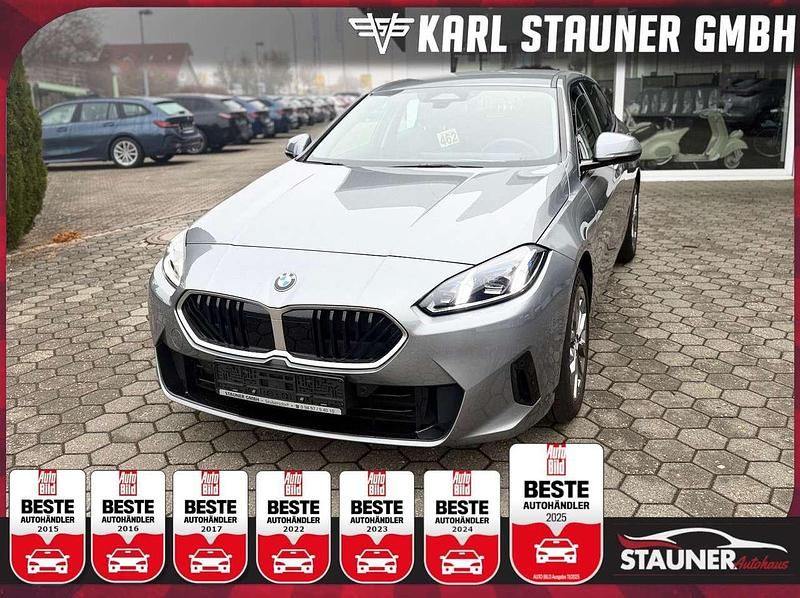Grau Gebraucht 2024 BMW 120 Kleinwagen | 26.980 € (Superpreis) - Bild 1/2