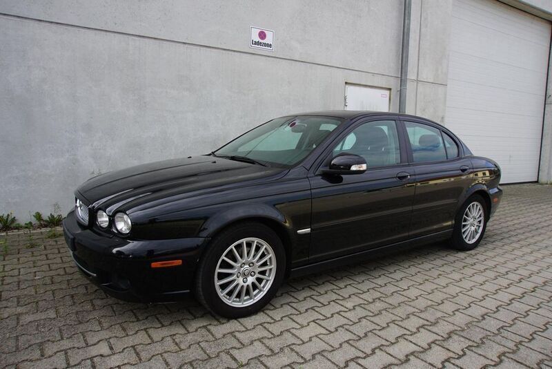 Gebraucht Jaguar X-type 145 PS (106 kW) 2009 Ultimate black . Limousine