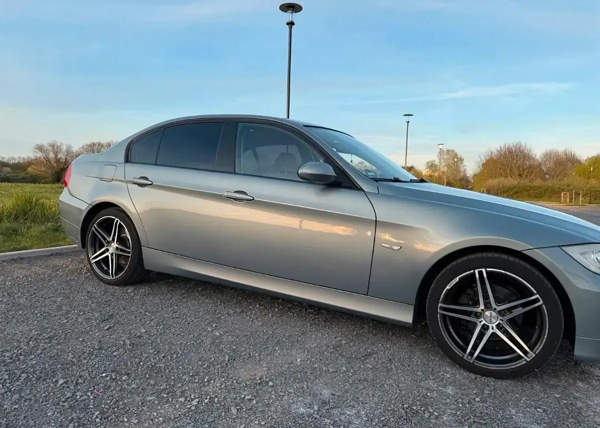 Gebraucht BMW 318 129 PS (94 kW) 2007 Limousine