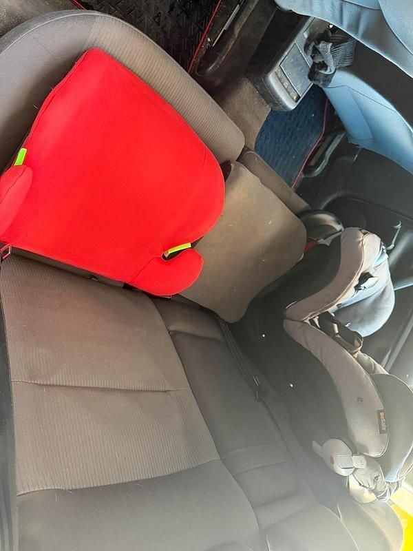 Gebraucht VW Passat 131 PS (96 kW) 2004 Silber Kombi