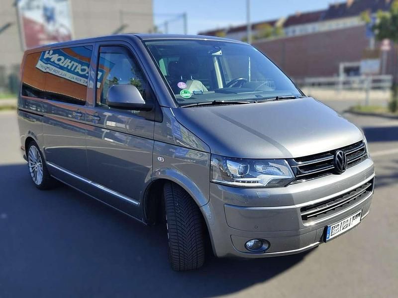 Usata VW T5 Highline 204 CV (150 kW) 2014 Grigio Furgone