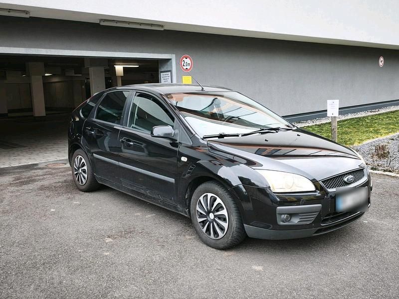 Gebraucht Ford Focus 125 PS (91 kW) 2007 Schwarz Kleinwagen