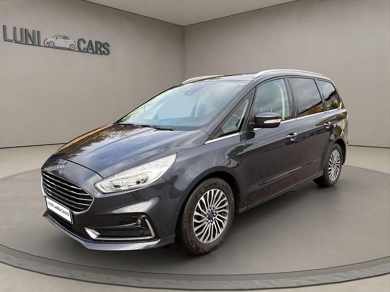 Blau Gebraucht 2020 Ford Galaxy Titanium Van / Kleinbus | 22.290 € (Fairer Preis) - Bild 1/4