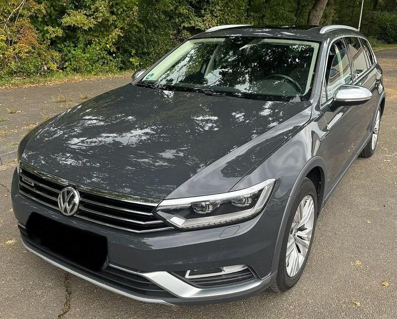 Grau Gebraucht 2017 VW Passat Alltrack Kombi | 15.400 € (Guter Preis) - Bild 1/4