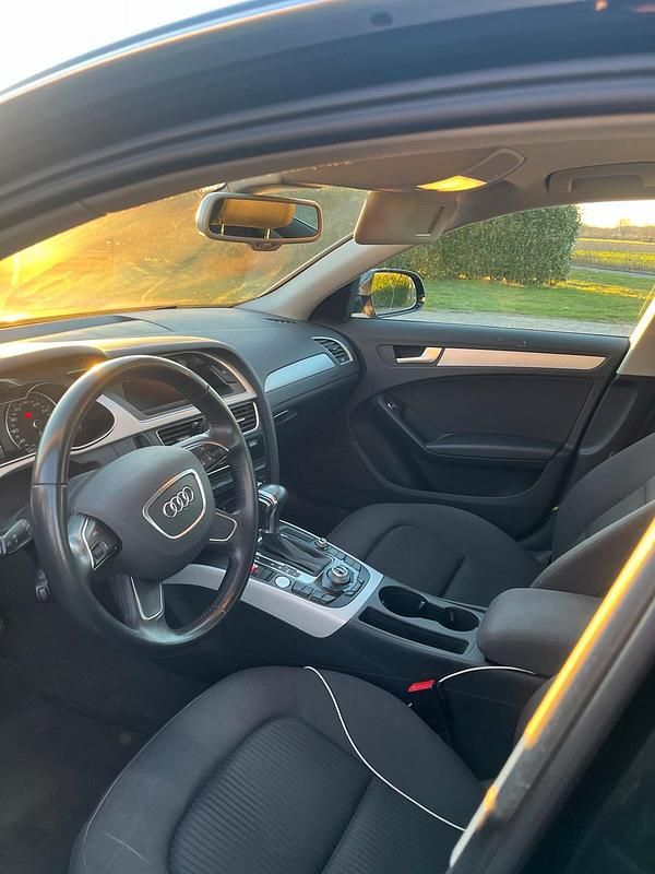 Gebraucht Audi A4 S-Line 150 PS (110 kW) 2015 Schwarz Limousine