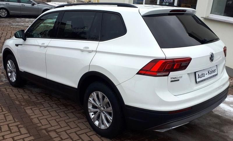 Gebraucht VW Tiguan Allspace Trendline 150 PS (110 kW) 2018 Weiß SUV