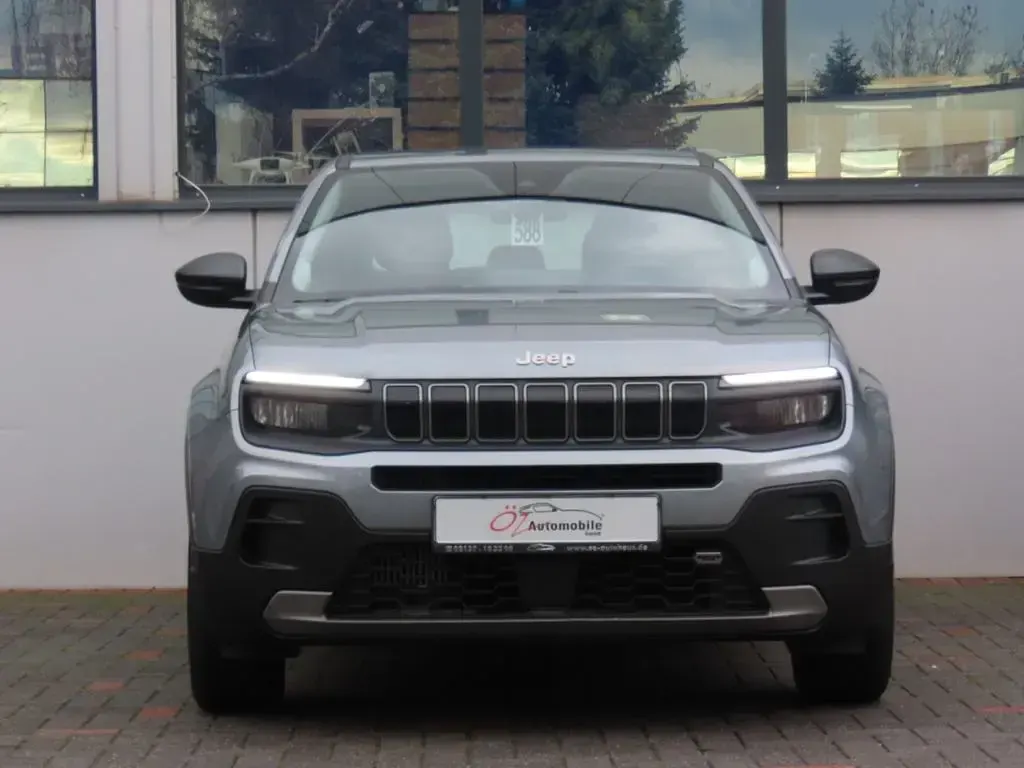Gebraucht Jeep Avenger 101 PS (74 kW) 2024 Grau SUV