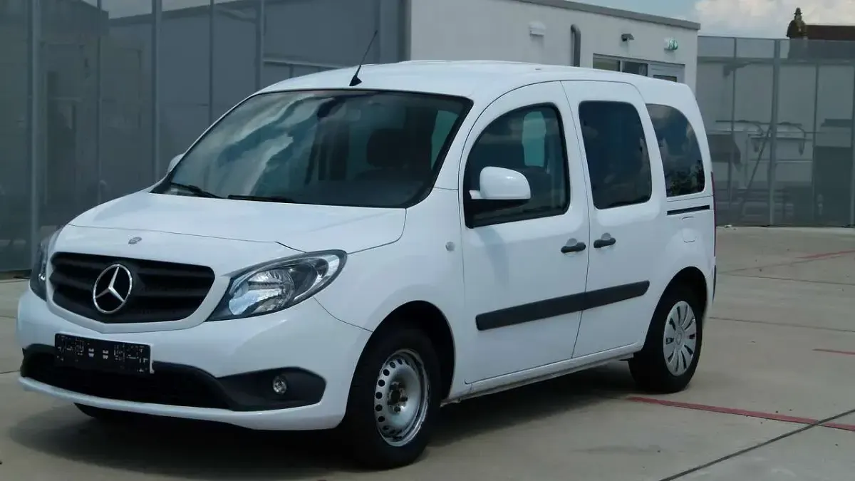 Gebraucht Mercedes Citan 109 90 PS (66 kW) 2018 Arktikweiss Van / Kleinbus
