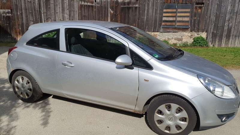 Silber Gebraucht 2009 Opel Corsa Edition Limousine | 599 € (Superpreis) - Bild 1/4