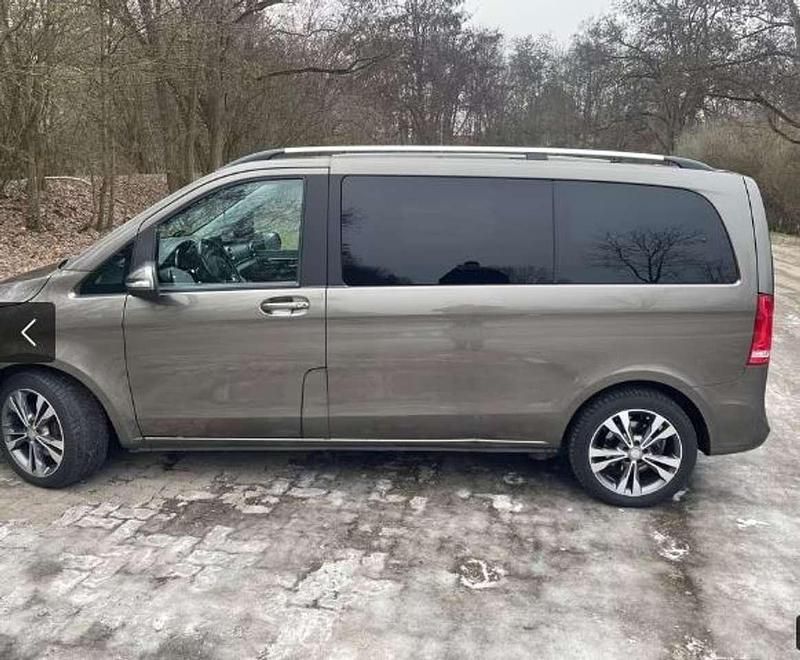 Gebraucht Mercedes V220 163 PS (119 kW) 2016 Grau Van / Kleinbus