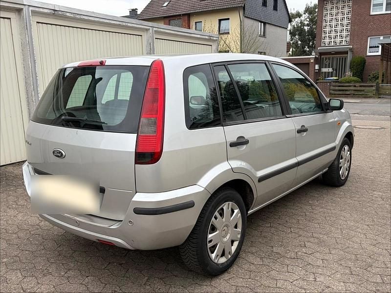 Usata Ford Fusion 101 CV (74 kW) 2004 Grigio Utilitaria