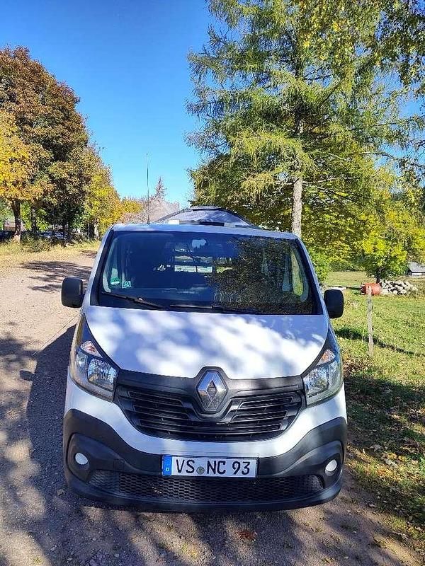 Gebraucht Renault Trafic 95 PS (69 kW) 2018 Weiß Van / Kleinbus