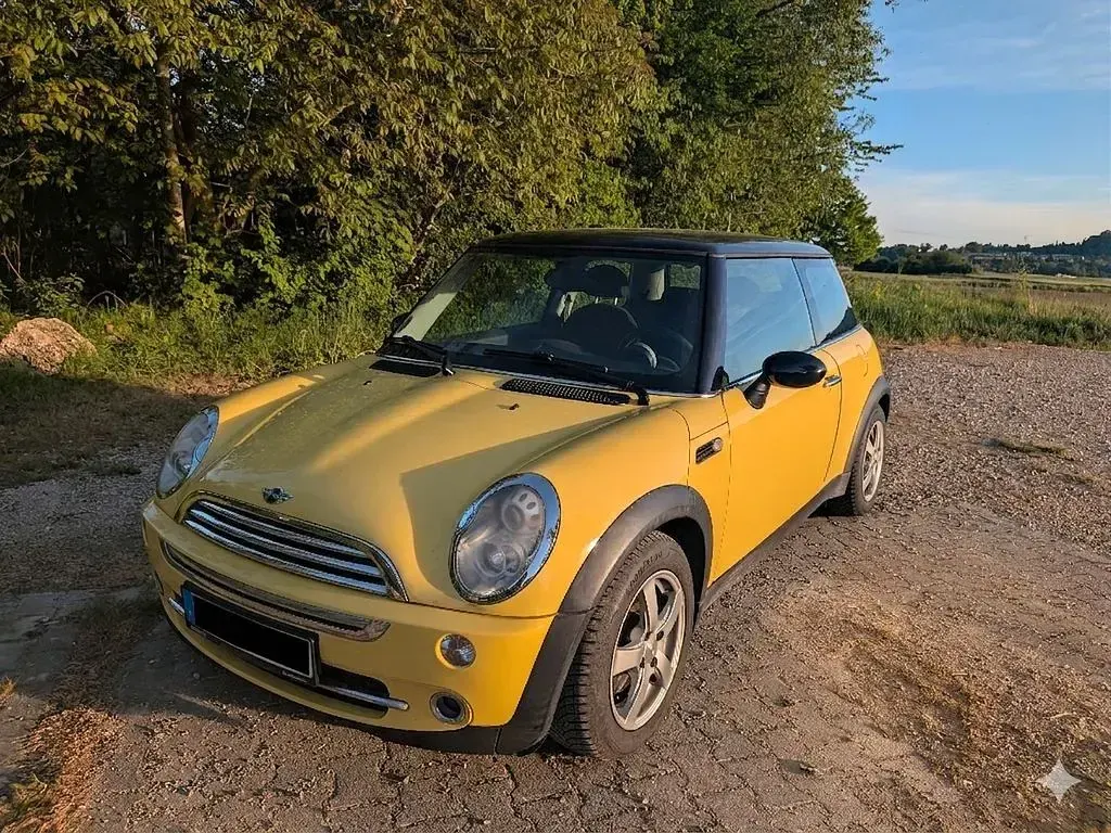 Używany Mini Cooper 116 KM (85 kW) 2005 Żółty Hatchback