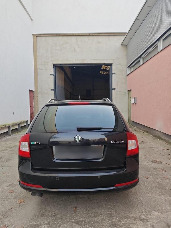 Gebraucht Skoda Octavia vRS 200 PS (147 kW) 2011 Schwarz Kombi
