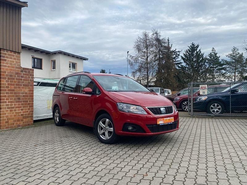 Rot Gebraucht 2019 Seat Alhambra Style Van / Kleinbus | 21.990 € (Superpreis) - Bild 1/4