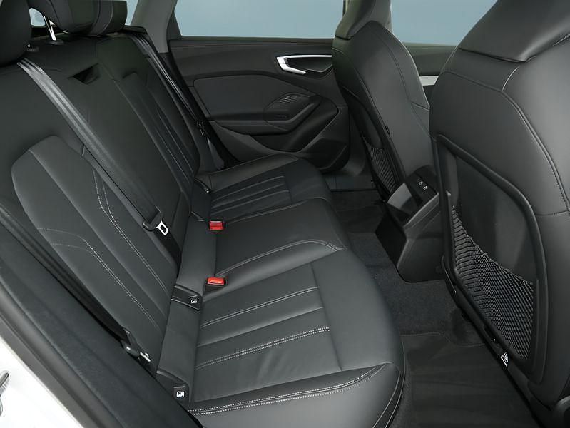 Gebraucht Audi A5 204 PS (150 kW) 2025 Weiß Kombi