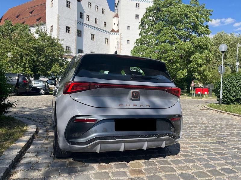 Gebraucht Cupra Born 150 kW (204 PS) 2023 Grau Kleinwagen