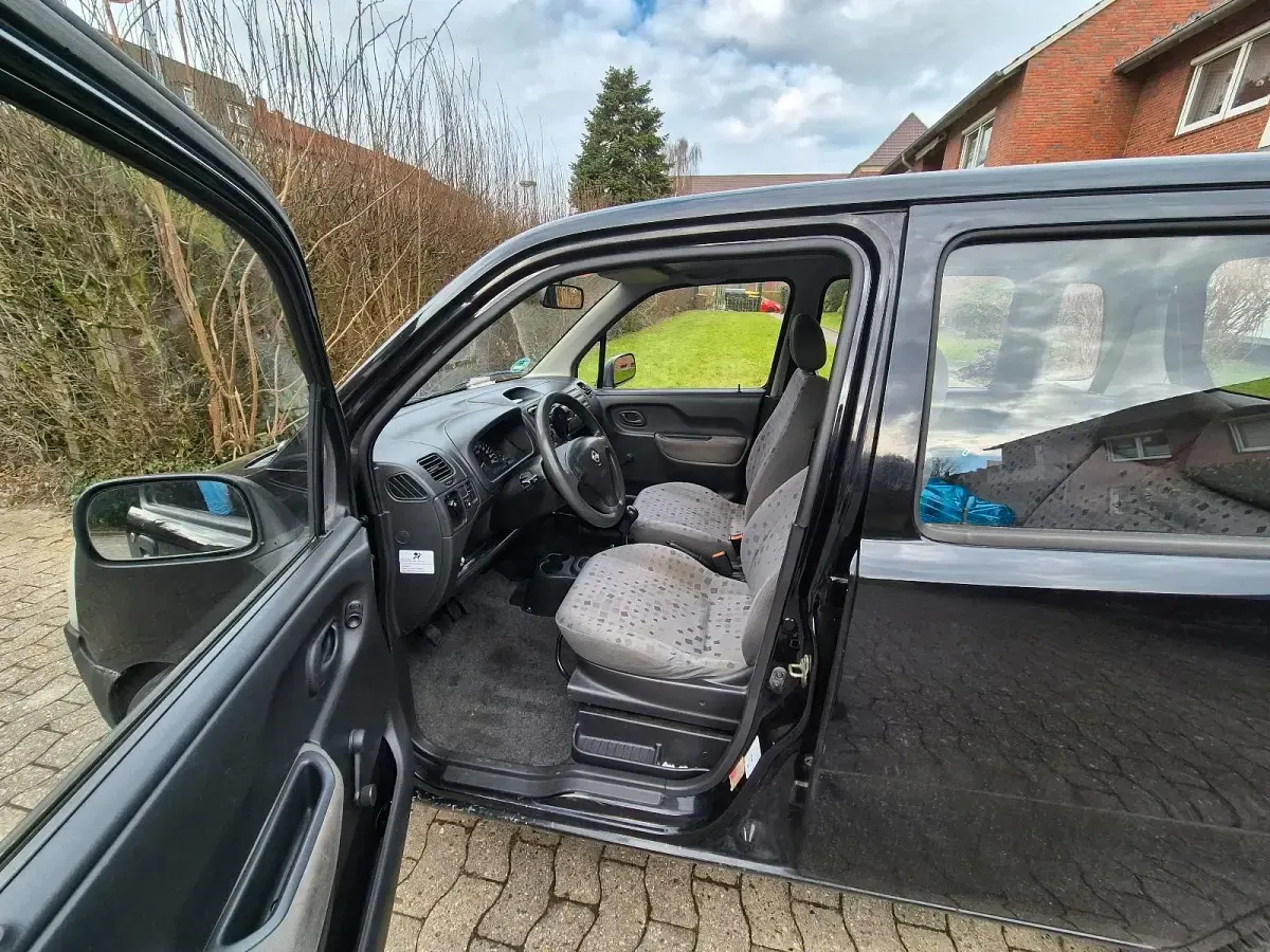 Gebraucht Opel Agila 60 PS (44 kW) 2001 Schwarz Van / Kleinbus