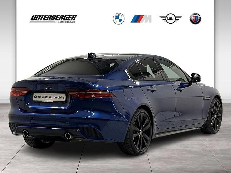 Gebraucht Jaguar XE R-Dynamic 250 PS (183 kW) 2023 Bluefire blue Limousine