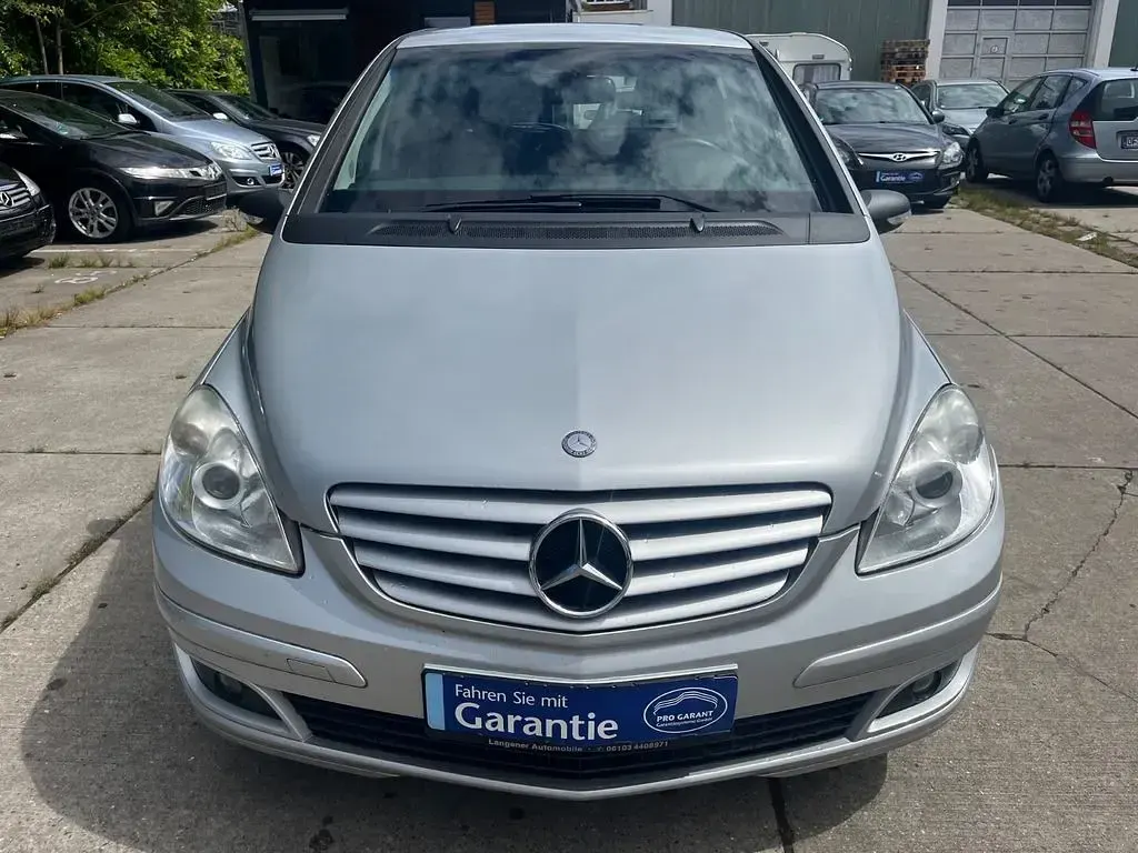 Gebraucht Mercedes B180 109 PS (80 kW) 2007 Grau Van / Kleinbus