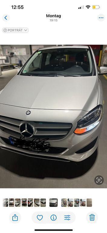 Grau Gebraucht 2016 Mercedes B200 Van / Kleinbus | 10.900 € (Guter Preis) - Bild 1/4