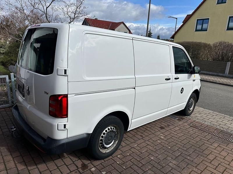 Gebraucht VW Transporter 102 PS (75 kW) 2016 Weiß Van