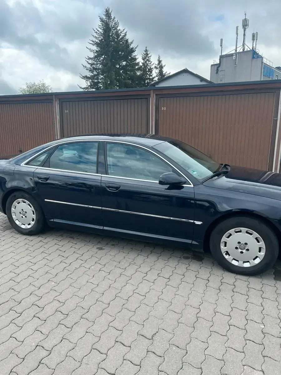 Gebraucht Audi A8 Comfort 232 PS (170 kW) 2004 Blau Limousine