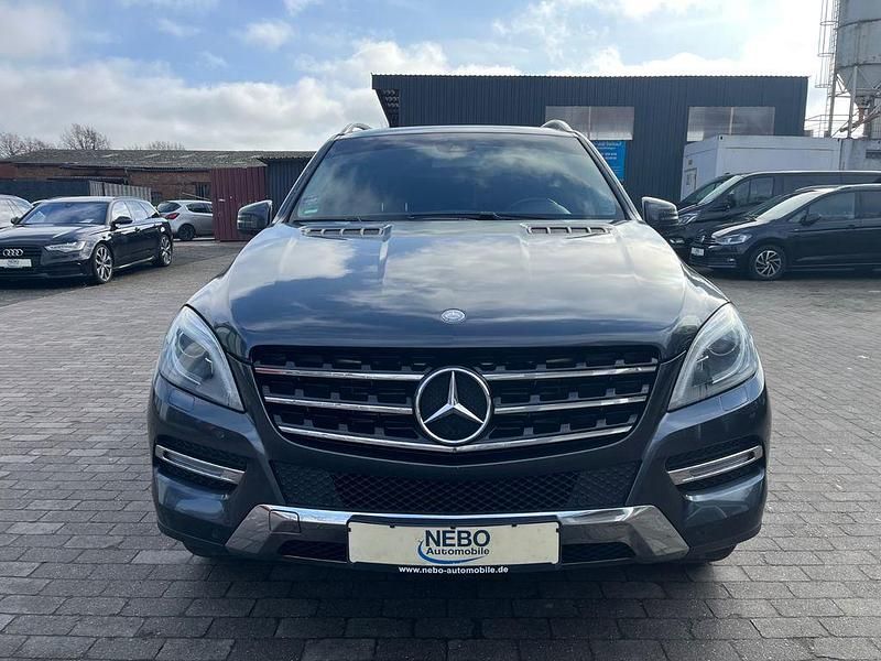 Gebraucht Mercedes ML350 258 PS (189 kW) 2013 Grau SUV