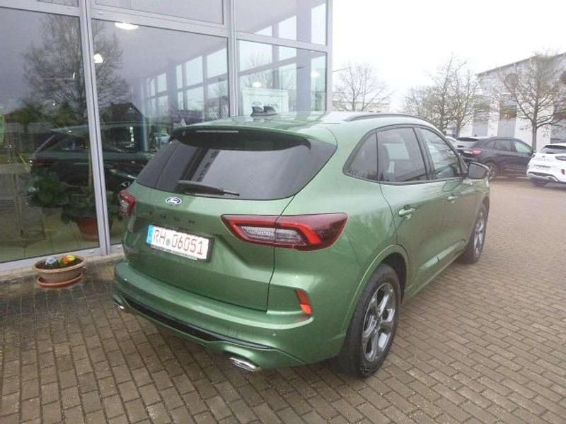 Gebraucht Ford Kuga ST-Line 185 PS (136 kW) 2025 Bursting green SUV