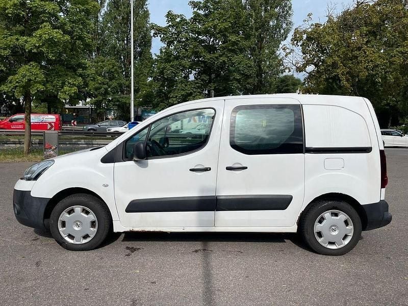 Gebraucht Citroën Berlingo 98 PS (72 kW) 2012 Weiß Van / Kleinbus