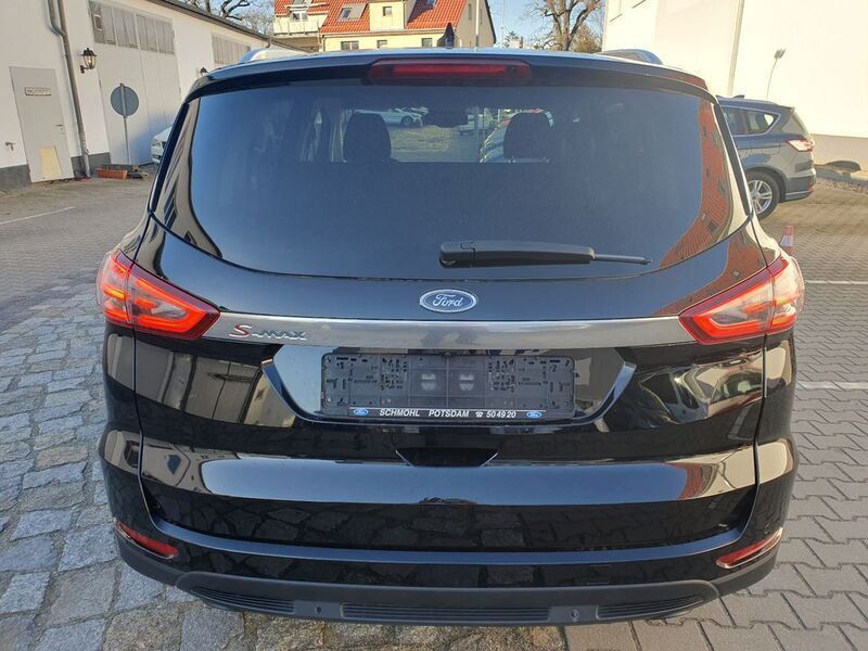 Gebraucht Ford S-MAX Trend 150 PS (110 kW) 2021 Obsidianschwarz metallic Van / Kleinbus