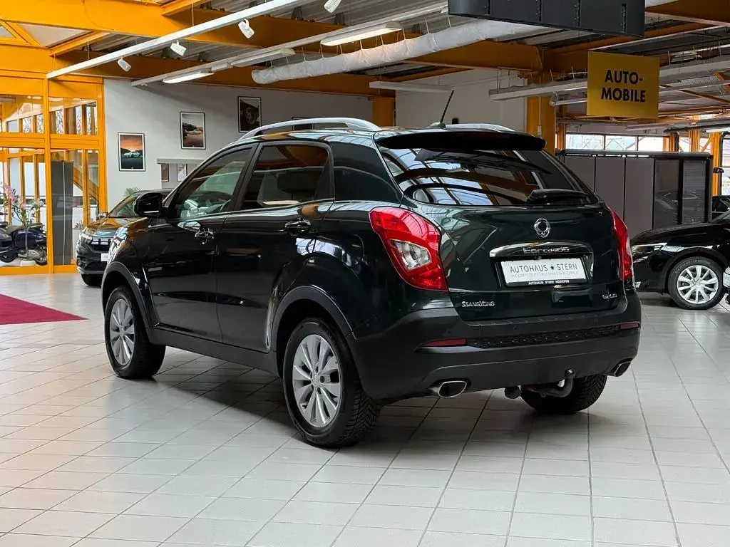 Gebraucht SsangYong Korando 150 PS (110 kW) 2019 Grün SUV