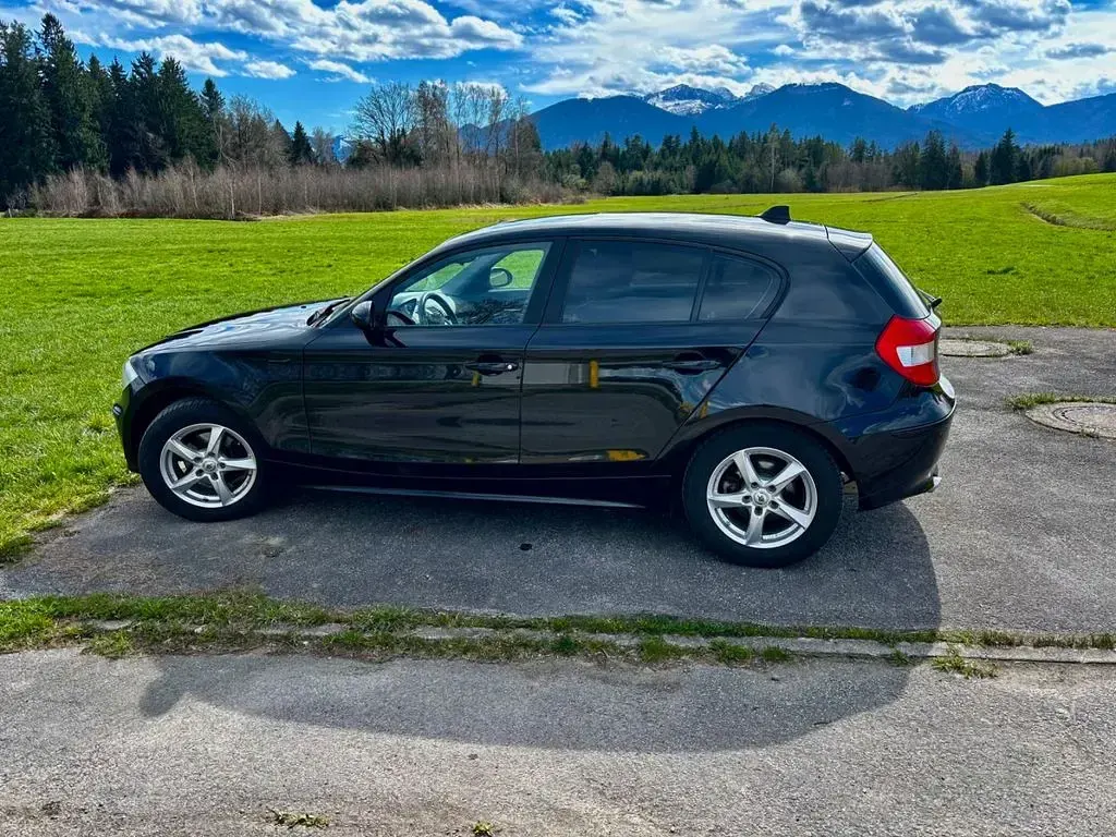 Second-hand BMW 116 116 CP (85 kW) 2004 Negru Hatchback