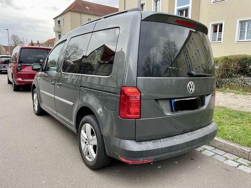 Gebraucht VW Caddy Trendline 102 PS (75 kW) 2018 Grau Van / Kleinbus