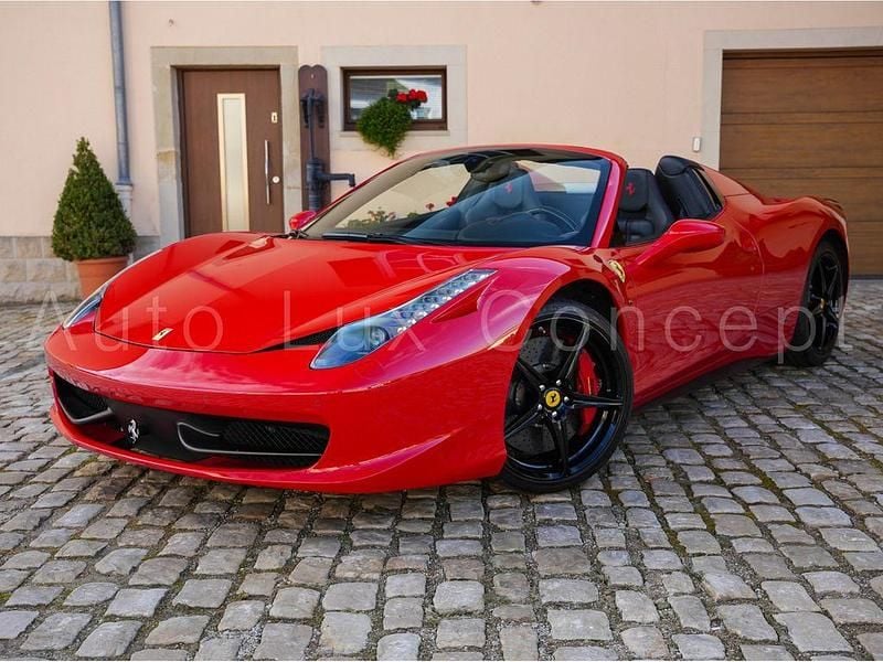Rot Gebraucht 2012 Ferrari 458 Cabrio | 249.890 € (Teuer) - Bild 1/4