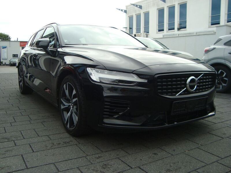 Schwarz Gebraucht 2021 Volvo V60 R-Design Kombi | 24.900 € (Superpreis) - Bild 1/4