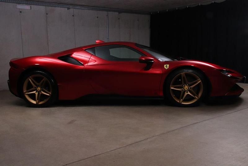 Gebraucht Ferrari SF90 999 PS (734 kW) 2021 Rot