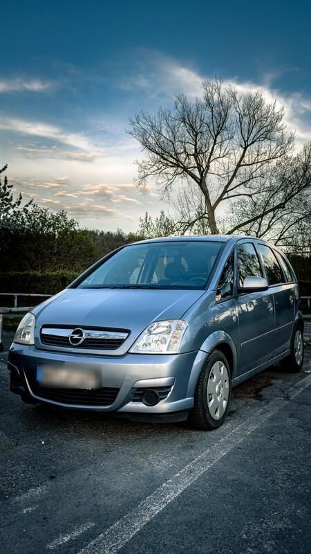 Silber Gebraucht 2005 Opel Meriva Van / Kleinbus | 1.500 € (Guter Preis) - Bild 1/4